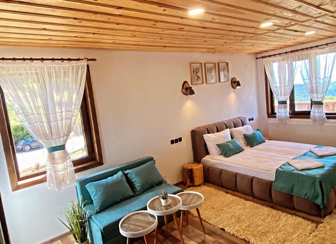 Rooms In Leshten Exterior photo
