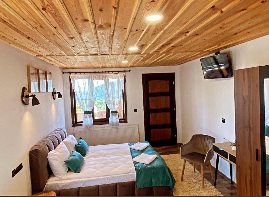Rooms In Leshten Exterior photo